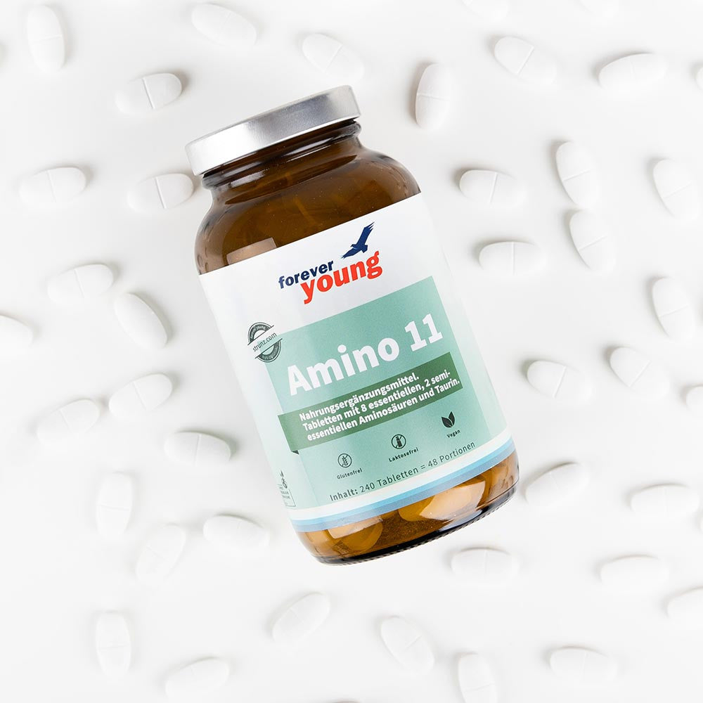 Amino 11 е хранителна добавка под формата на таблетки и съдържа осем незаменими аминокиселини, двете полуесенциални аминокиселини хистидин и аргинин, както и таурин, всички в чиста, кристална форма на растителна основа.