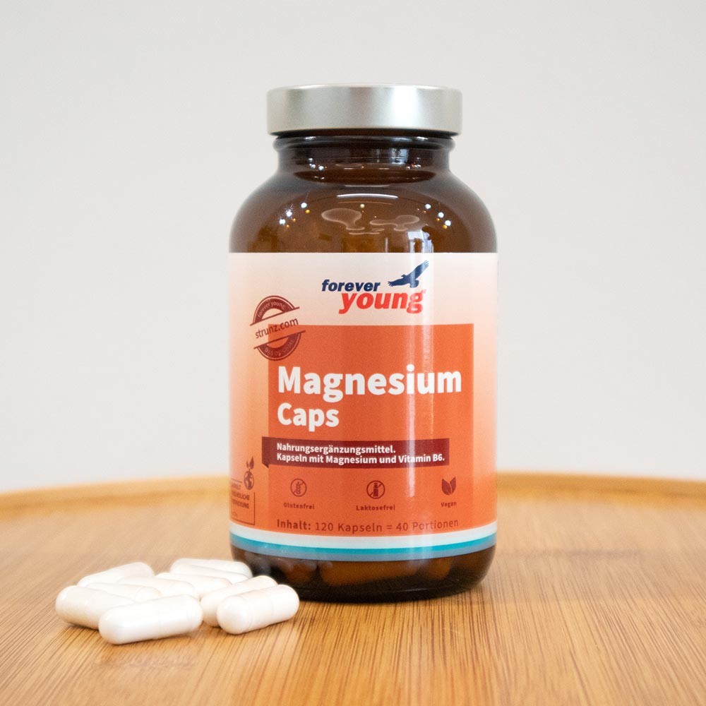 Магнезиев комплекс капсули forever young - Завинаги Здрав ООД. Magnesium Caps е хранителна добавка с 3 различни вида магнезий (магнезиев малат, магнезиев бисглицинат, магнезиев цитрат), които се допълват взаимно. Към тях е прибавен и активиран витамин В6. Приеман през целия ден, организмът постоянно се снабдява с малки количества магнезий.